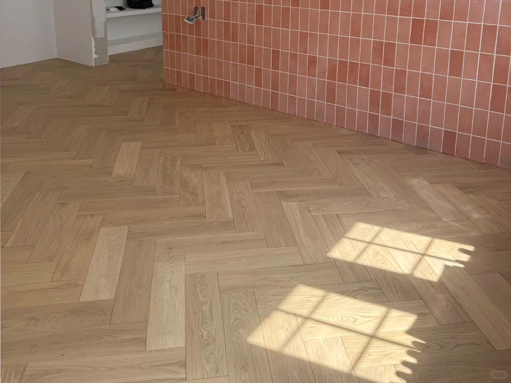 Custom ENF-Certified AB-Grade Solid Wood Oak Herringbone Flooring Click-Lock Multilayer Engineered Exterior Park Luxury Interior