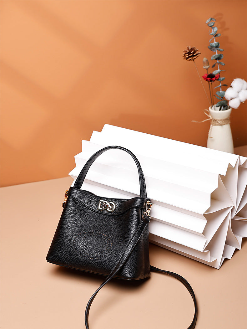 New Bucket Tote Bag Niche Versatile Handbag for Women Daily Casual Light Luxury Fashion Women's Bag Single Shoulder Crossbody Bag