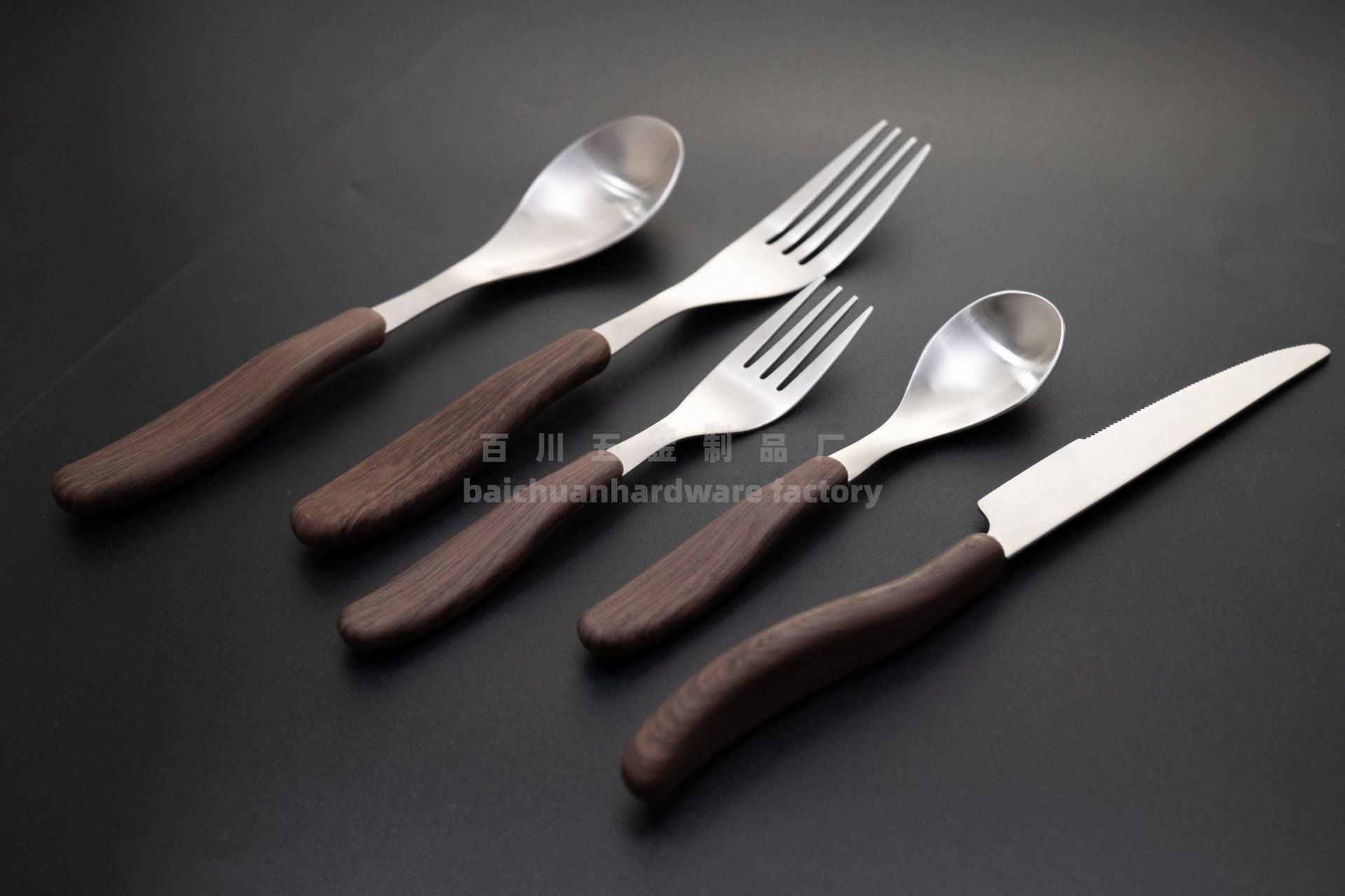 18/10Stainless Steel Western Tableware Set Imitation Wood Grain Handle Steak Knife Fork Spoon High-end Western Hotel Tableware