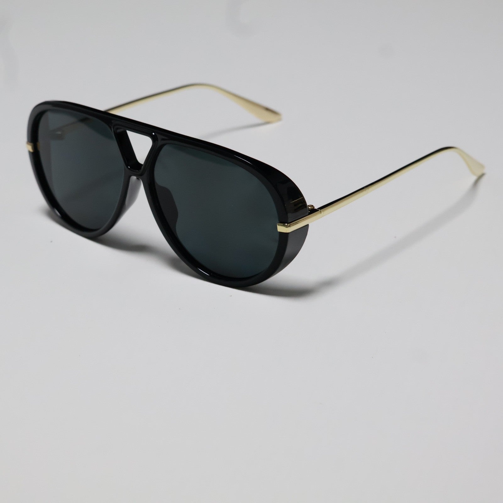 2025New Style Toad Sunglasses for Women, European and American High-End Retro Punk Style Sunscreen Sunglasses for Men, Trendy Eyewear shades