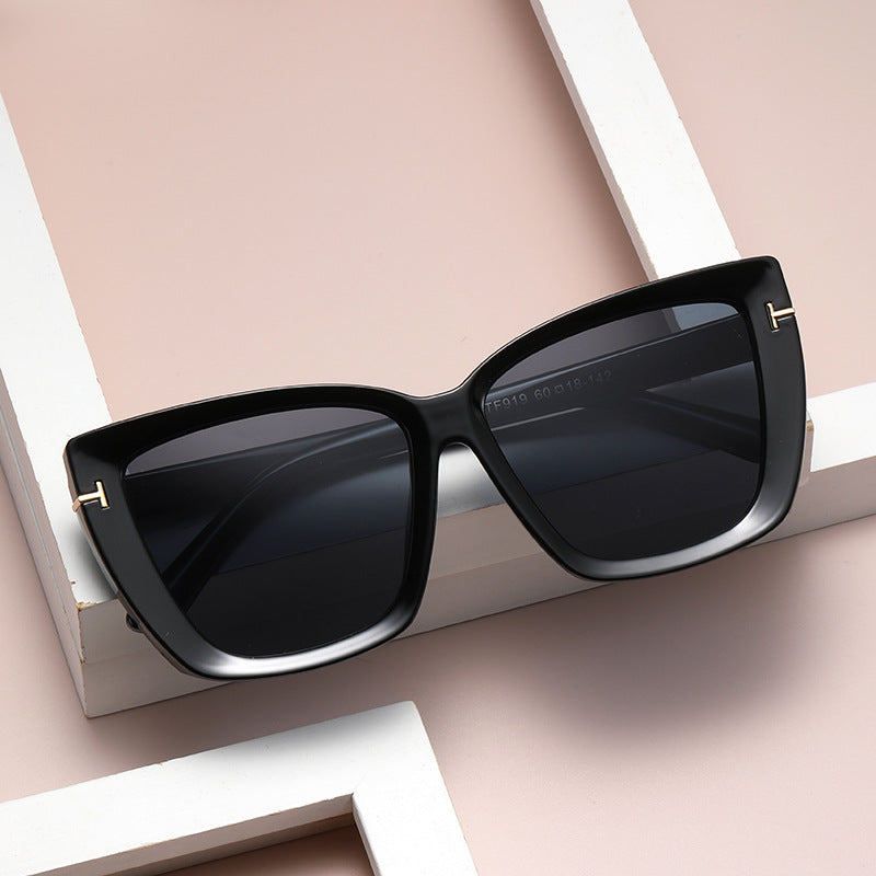 European and American Fashion Cat Eye Sunglasses for Women with High-end Feel Korean Style T Fashionable Sunglasses for Women Wholesale