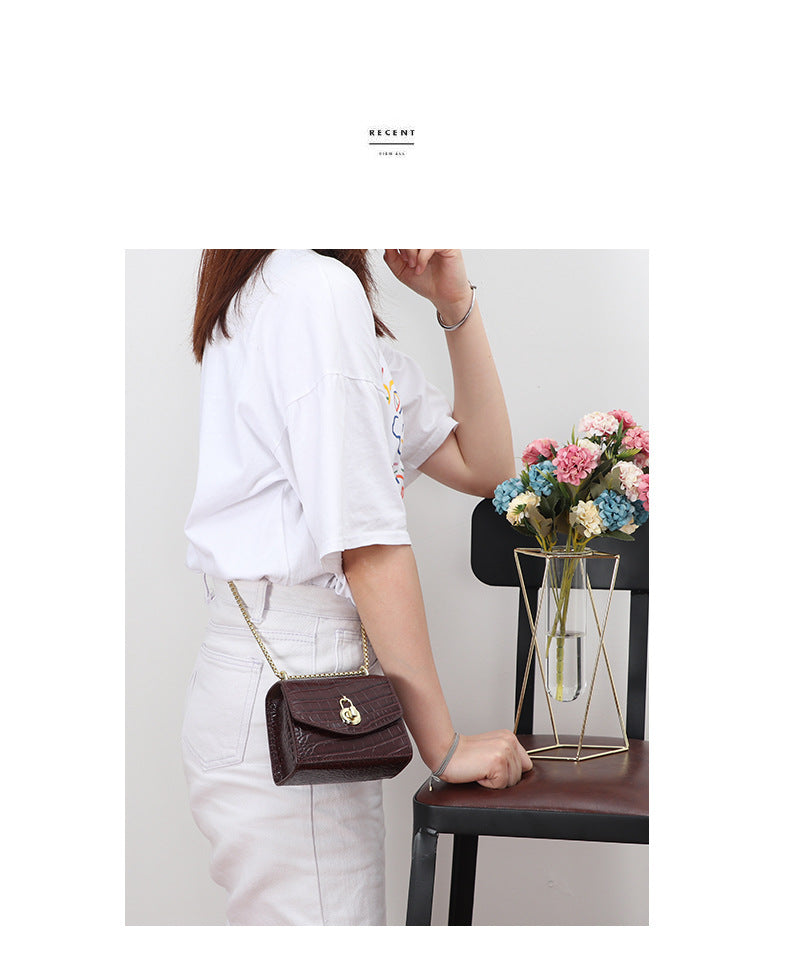 New Trendy Fashion Small Square Bag Retro Chic Single Shoulder Women's Bag Unique Niche Fresh Crossbody Women's Bag