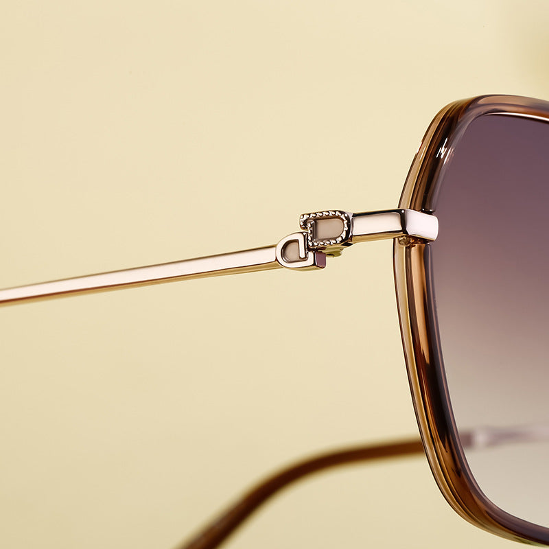 2025New European and American Fashion Square Frame Polarized Sunglasses for Women, Trendy Street Style, Sun Protection Sunglasses for Women Wholesale