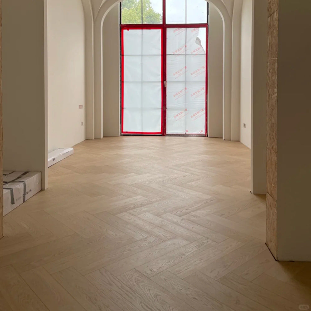 Customizable 18mm Thick Solid Oak Wood Flooring with UV Lacquer Finish for Outdoor & Kitchen Projects ABCD Surface Grading