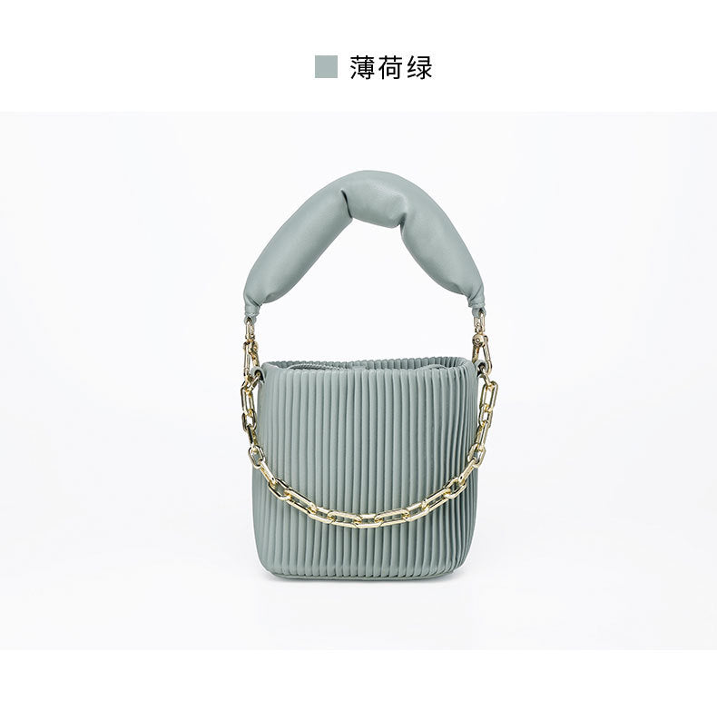Unique Korean Design Pleated Bucket Bag for Women with Chain Handle, Versatile Fashionable Single Shoulder Crossbody Bag for Ladies