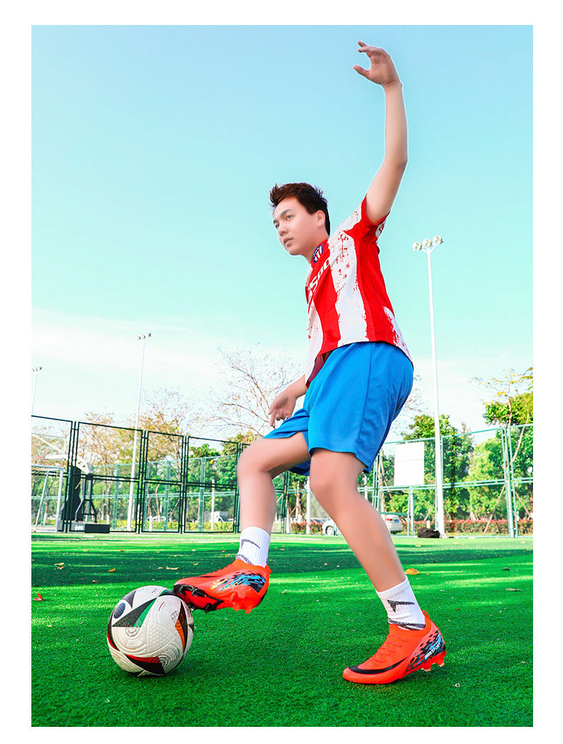 New Large Size Long Spike Football Shoes Low Top Youth Competition Training Student Football Sports Shoes
