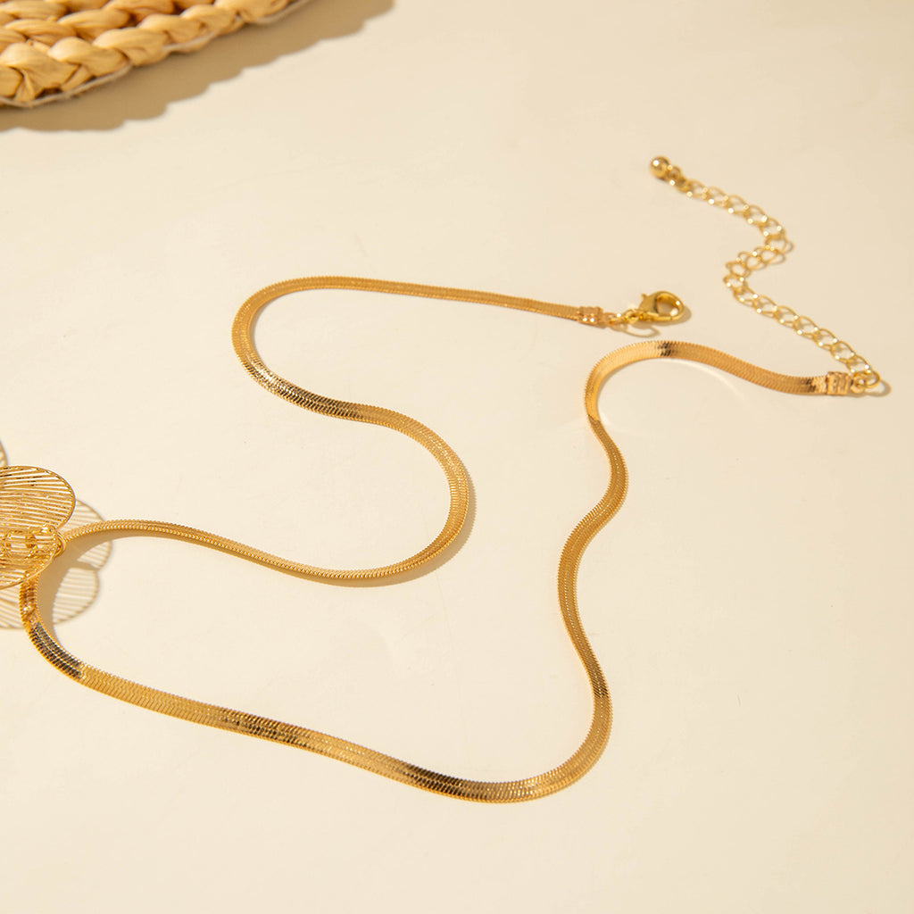 European and American Niche Ginkgo Leaf Tassel Necklace Design Sense Retro Pull-out Imitation Pearl Choker Jewelry choker