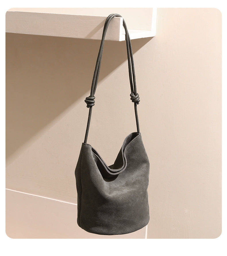In Stock European and American Suede Underarm Bag for Women New Simple Casual Retro Matte Single Shoulder Crossbody Tote Bucket Bag