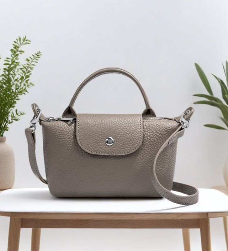 First Layer Cowhide Dumpling Bag Casual Genuine Leather Phone Bag for Women Summer Crossbody Bag Versatile Lightweight Walking Small Bag