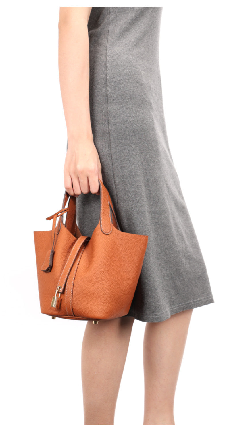 Top Layer Cowhide Vegetable Basket Bag for Women, Light Luxury Versatile Handbag, Niche Design, High-Quality Texture, Large Capacity Bucket Bag