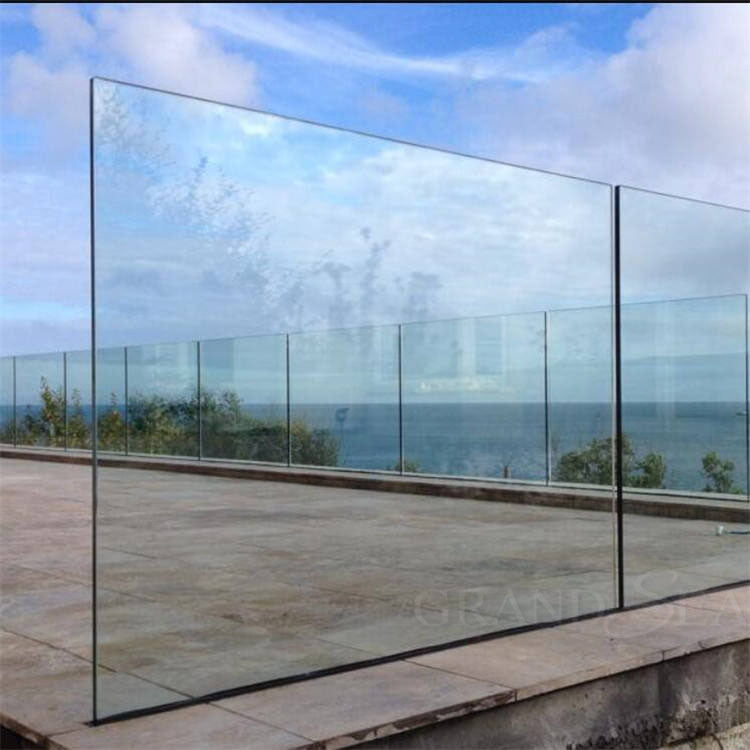 Outdoor Simple Balcony Glass Railing Balustrade Designs for Swimming Pool