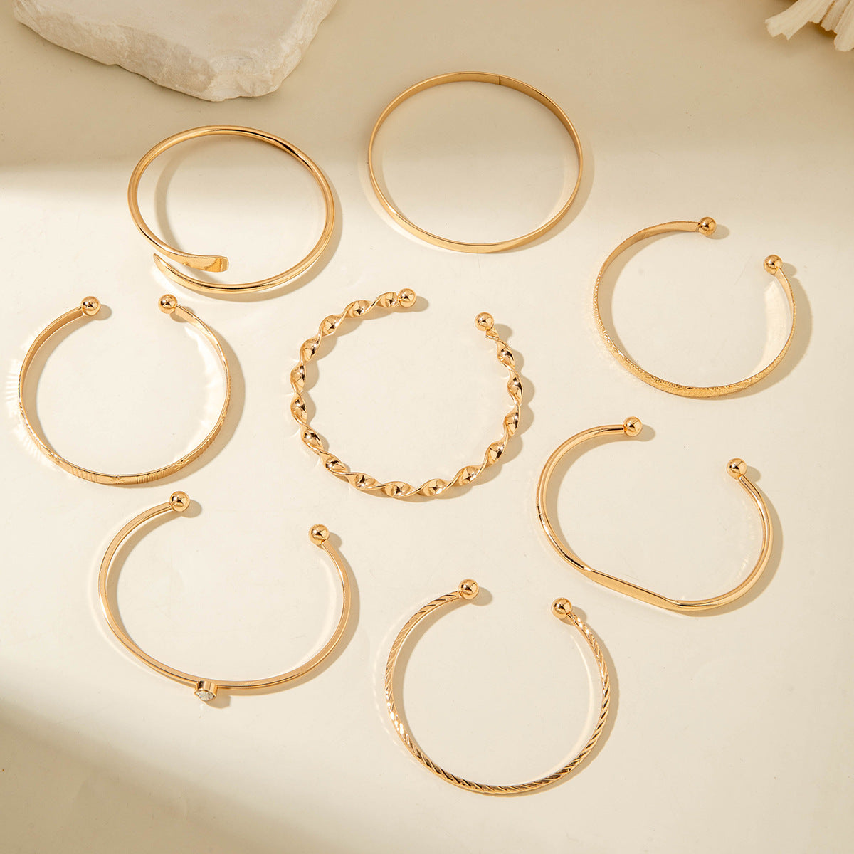 European and American Ornament Stackable Round Imitation Pearl Smooth Open Bracelet Fashion Jewelry Bracelet Wholesale