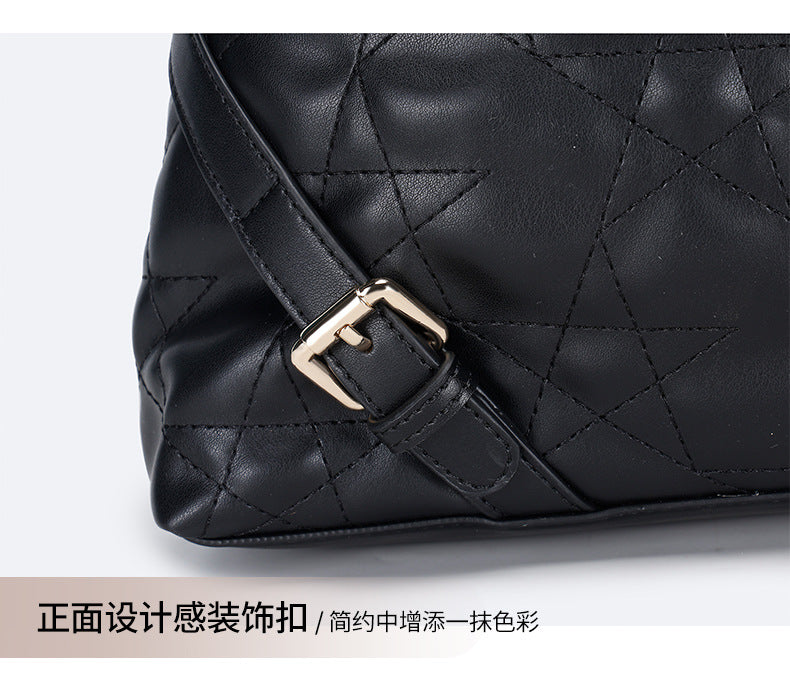 Quilted Chain Small Chanel Style Pleated Drawstring Trash Bag New Underarm Bag for Women Large Capacity Commuting Shoulder Bag