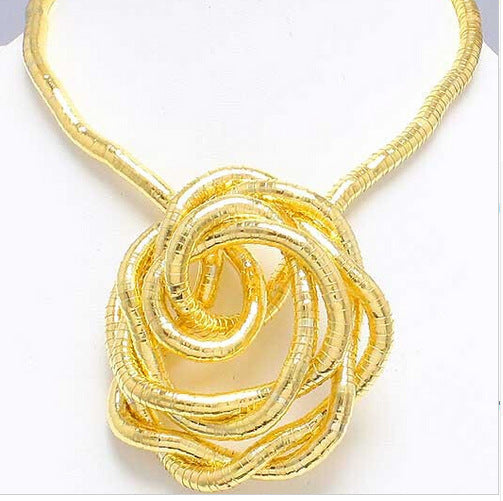Europe and America choker Alloy Necklace for Women Snake Year Gift Jewelry Snake Bone Chain Freely Bendable Snake Shape Necklace