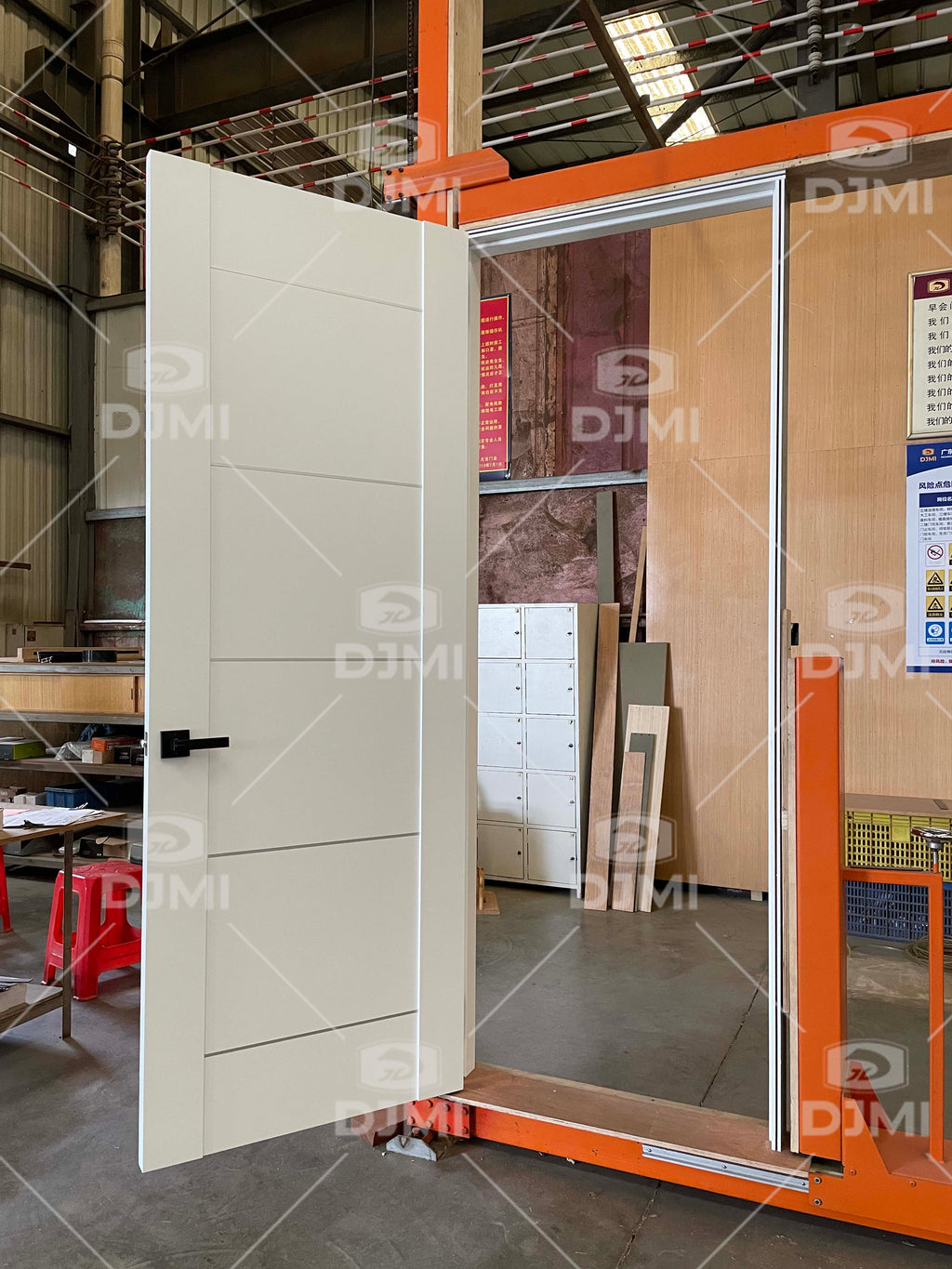 Top Selling Popular Design Oem Service Modern Door for House Solid Interior Front Wooden Door