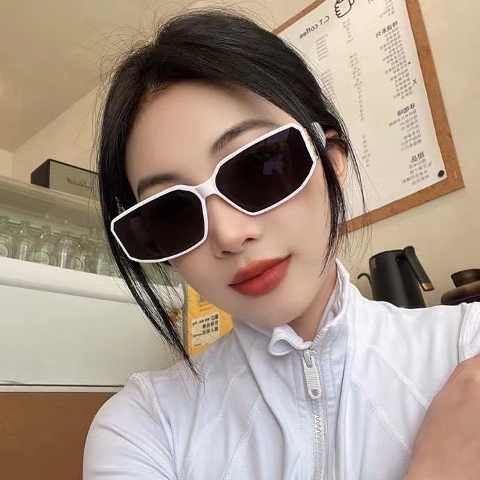 European and American fashion narrow frame sunglasses for women INS Street style square sunglasses for women wholesale sunglasses