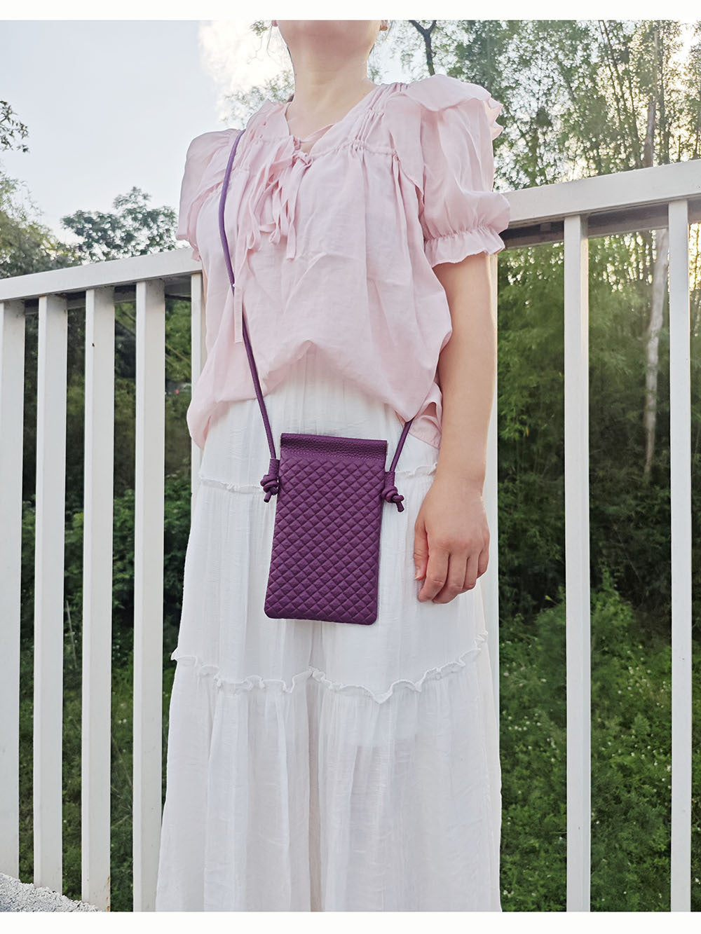 Genuine Leather Phone Bag for Women, Crossbody Small Bag, New Woven Pattern Vertical Style, Lightweight Mini Cowhide Walking Bag