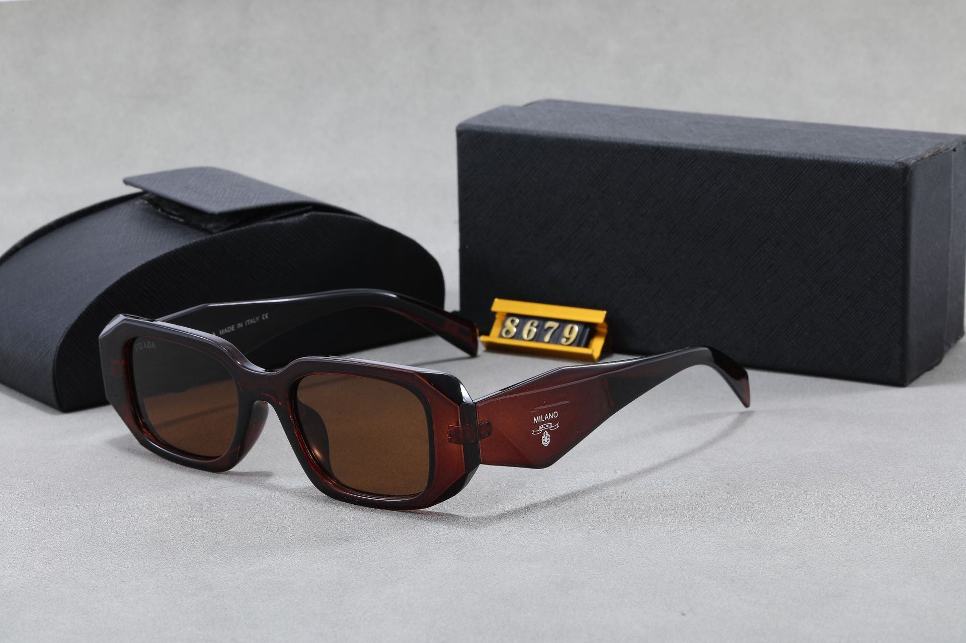 New P Home Sunglasses Europe and America ins Fashion Trade Sunglasses Cat Eye Small Frame Retro High-end Feel2660Same Style