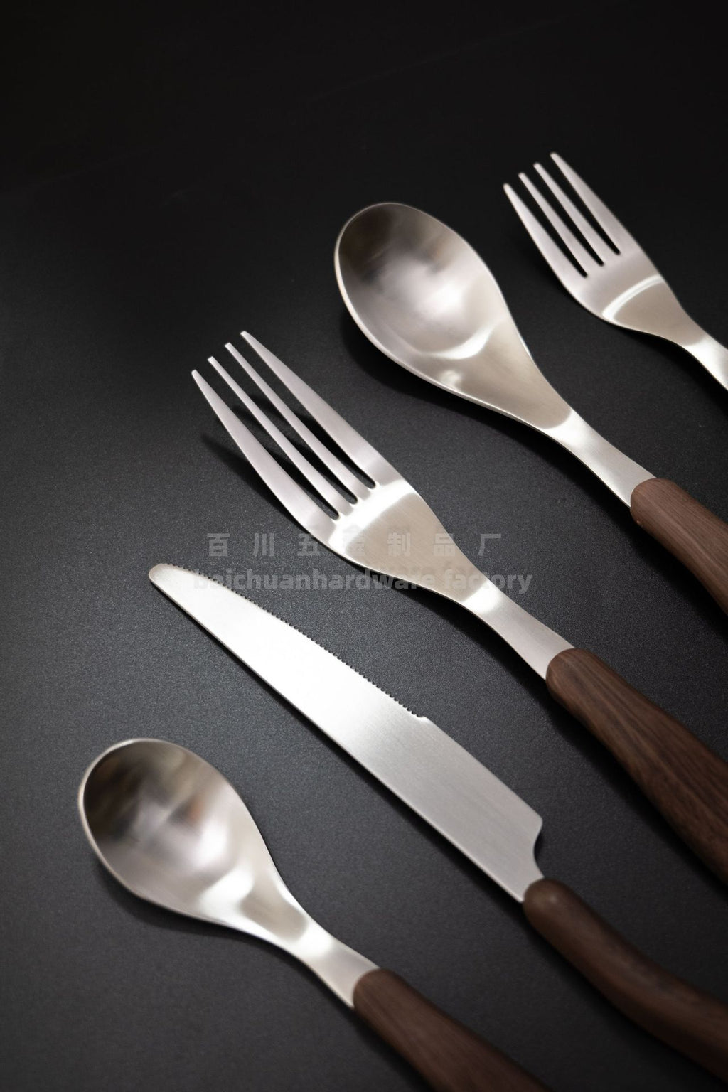 18/10Stainless Steel Western Tableware Set Imitation Wood Grain Handle Steak Knife Fork Spoon High-end Western Hotel Tableware