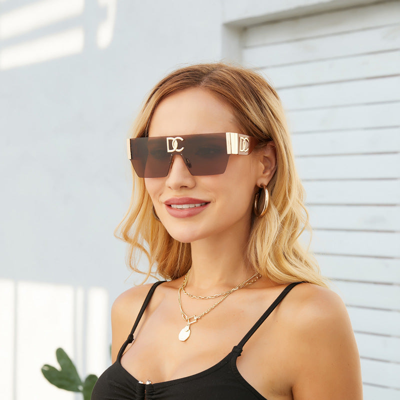 New Outdoor Cycling Sunglasses for Women, High-End Integrated Windproof Frameless Sports Sunglasses