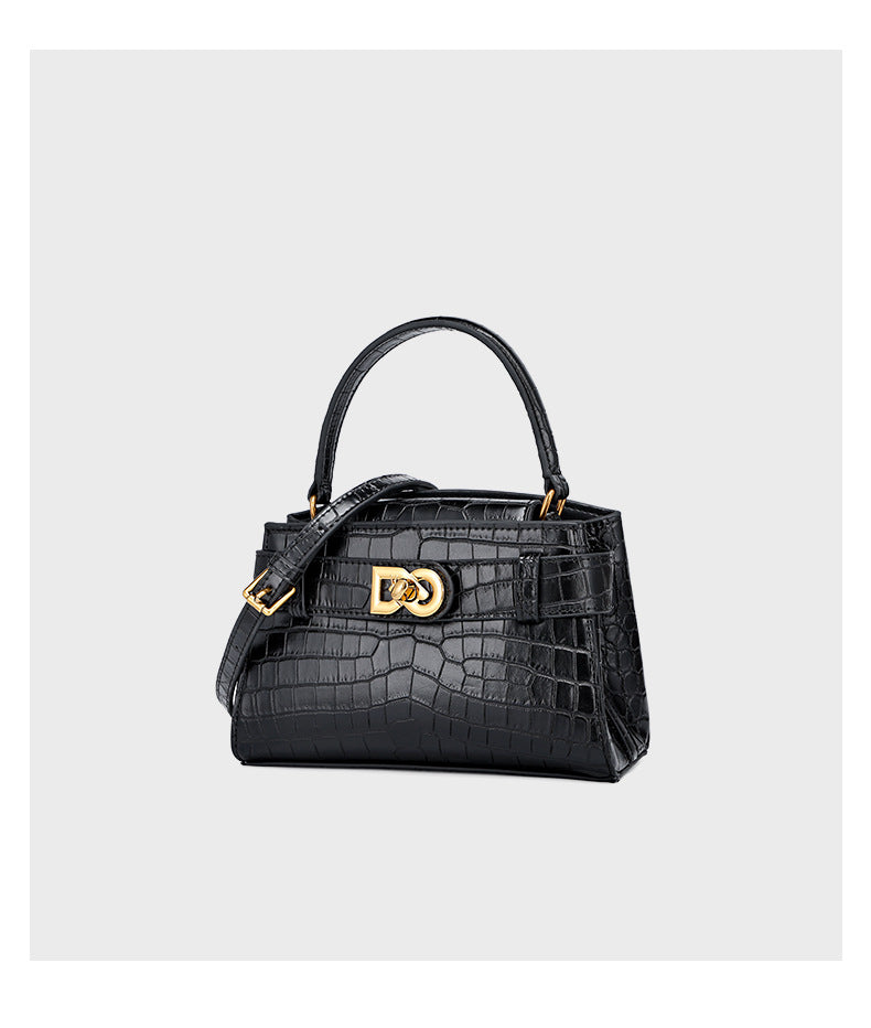 Fashionable Texture Trend2025European and American New Style Small Square Bag Niche Design Casual Chic Women's Single Shoulder Crossbody Bag