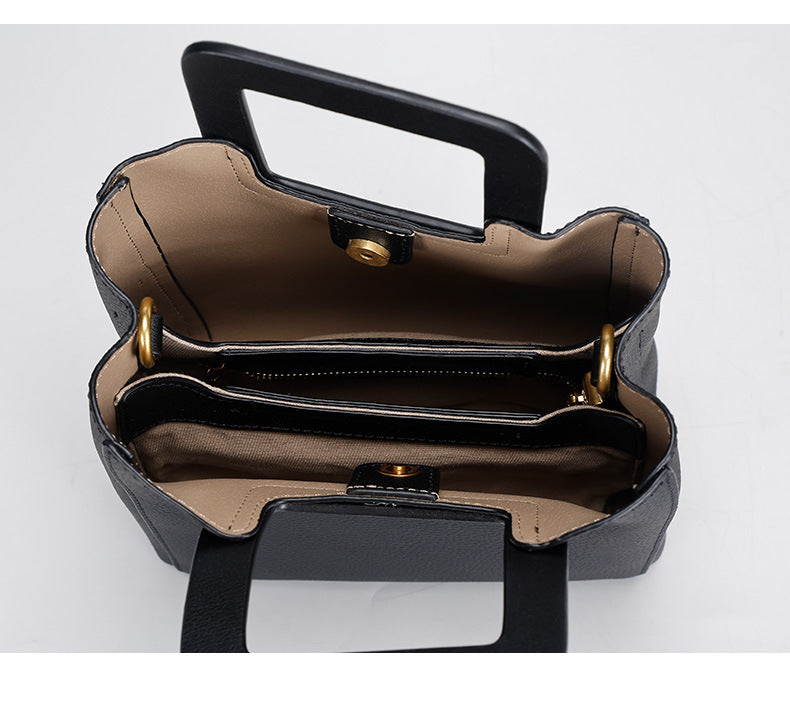 Light Luxury French Style Handheld Small Square Bag for Women, Versatile Shoulder Bag with Small Pendant, Commuter Tote Bag