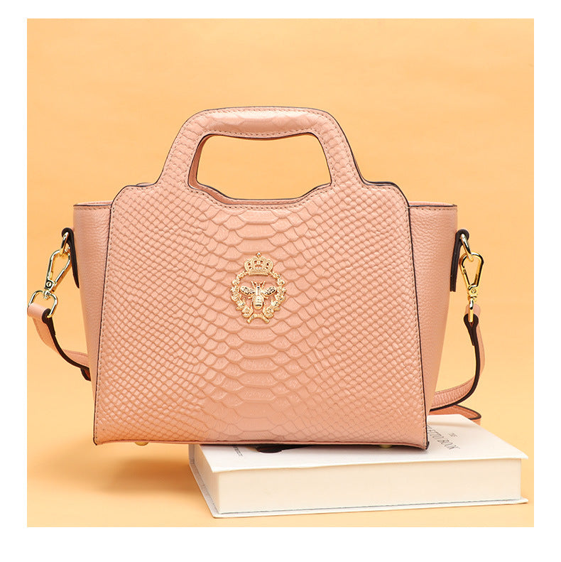 Spring and Autumn New European and American Fashion Women's Bag Fashion Handbag Large Personality Niche Versatile Handheld Crossbody Women's Bag