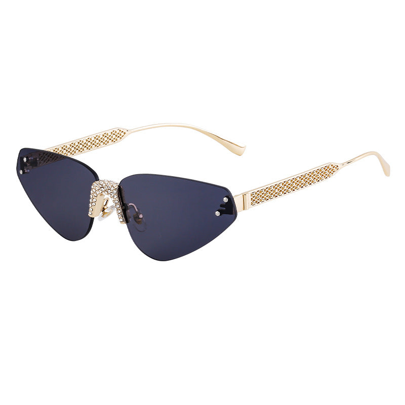 New European and American Fashion Frameless Sunglasses with Rhinestones for Women Outdoor Street Style Sunglasses Women Sun Protection Wholesale shades