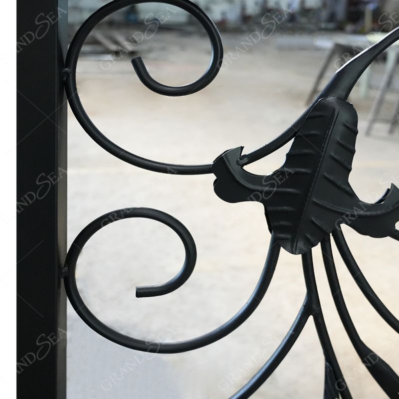 Foshan Factory Best Quality Iron Balcony Railings Designs