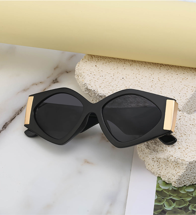 European and American style sunglasses for women trendy high-end feel ins Trendy Fashion Sunglasses for Women Wholesale sunglasses