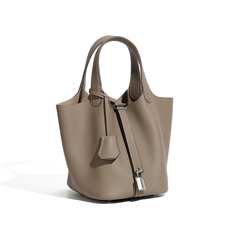 Top Layer Cowhide Vegetable Basket Bag for Women, Light Luxury Versatile Handbag, Niche Design, High-Quality Texture, Large Capacity Bucket Bag